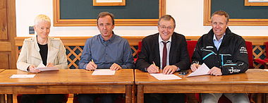 Signature de convention avec la Caisse d'épargne Rhône Alpes